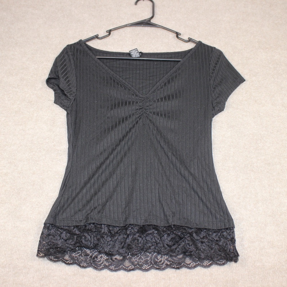 Rue21 Black Ribbed V-Neck Short Sleeve Top with Lace Trim Hem Medium